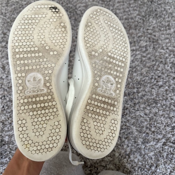 Adidas Women's Classic White Sneakers - Picture 4 of 4